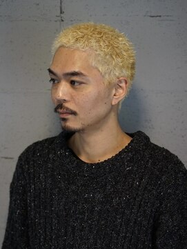 ボブ 金沢(BOB) 10代20代カットブリーチバズカットメンズショートパーマ