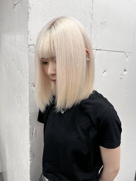 アミュレ ヘア サロン(Amule hair salon) 切りっぱなしボブ、ブリーチ、ホワイトカラー