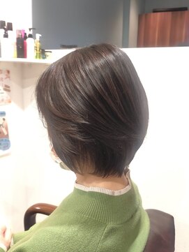 ヘアー グリーン(hair green) 40代50代60代/ショートボブ/大人ショート/サラツヤショートボブ