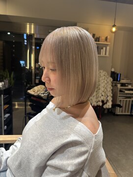 カミュー 高岳(CAMUE) ハイトーンベージュカラー+ボブ