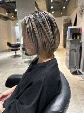 ジーナ 北千住ミルディス通り(Zina) 髪質改善*ハイコントラストホワイト【Zina北千住ミルディス】