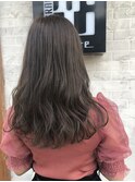 透明感たっぷりグレージュ