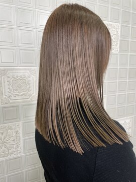 ヘンリエッタ 吉祥寺(Henrietta) ワンブリーチミルクティーベージュ