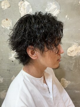 アカ(ACA) センターパートツイストスパイラルパーマツイストパーマ札幌大通