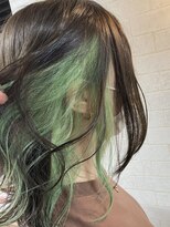 コワファーストナガサキシャンプーボーイ(COIFF1RST NAGASAKI SHAMPOO BOY)&nbsp;インナーカラー ミントグリーン