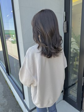 フェーディン(fa/din) ナチュラルグレージュ