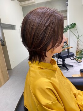 フイ(HUI) くびレイヤーグレージュエモージュ大人ショート小顔似合わせ