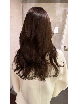 ニーゼロゼロナナ(2007) 透明感ブラウン