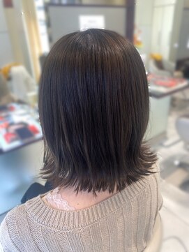 ジーナ 高田馬場(Zina) 透明感オリーブベージュカラーボブ