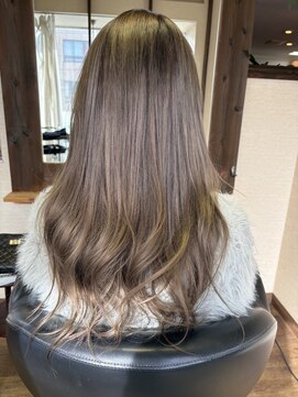 ヘアーズ はれるや(hair's) 30代40代☆アッシュブラウン☆大人可愛いなみなみウェーブロング
