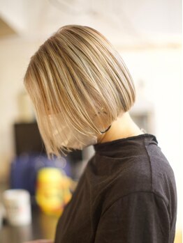 スリースリーナイン ヘアーアンドメイク(339 hair&make)の写真/普通の白髪染めはしたくない！普通の白髪ボカシもイヤ！【デザインが欲しい！！】という方にオススメ