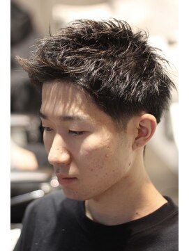 キングスマントーキョー 府中店(KINGSMAN TOKYO) アップバング / ツーブロック / スキンフェード 【府中】