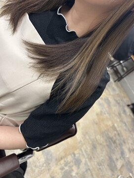 ラボアン 梅田店(lab.em.) イヤリングカラー×髪質改善