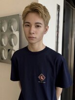 エイチ メンズ(H)&nbsp;スペインカールセンターパートツーブロックフェードカット