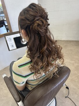 ラヴィリス バイ レム(Raviliss by rem) ヘアセット