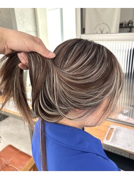 ストゥー(StueW.) コントラストハイライト46/バレイヤージュ/ブリーチ/髪質改善