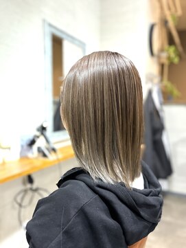 バンビ(BAMBI) 20代30代40代50代大人可愛いボブ×透明感アッシュベージュ