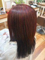 コナ(CONA)&nbsp;ナチュラルストレートロングレイヤー