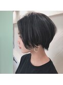 ダークトーンの大人ボブ