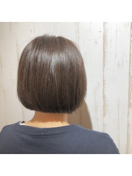 ブルー(BLUE) ショートボブ×アッシュ