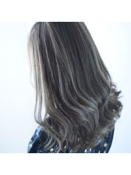 ニコリヘアワークス(nicori hair works) ロング×ハイライト×グレージュ1