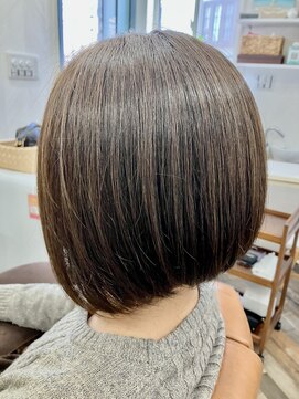 ペシェ(PECHE) 前下がり気味のボブ