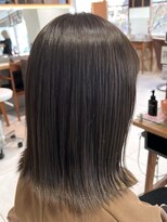 アーサス ヘアー デザイン 鎌ヶ谷駅前店(Ursus hair Design by HEADLIGHT) 切りっぱなしボブ グレージュ 外ハネ 切りっぱなしロブ