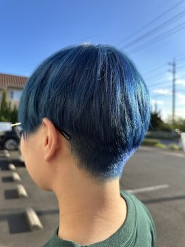 ケイズプラスカラン(HAIR AND MAKEUP K's PLUS calin) ブルーブルー