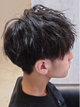 パシフィックダズールコパン(Pacific Dazzle copain) 神戸メンズ ツイスパ 波巻き プードルパーマ カット