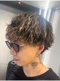 大分波巻きパーマメンズマッシュシャドウパーマハイライトカラー