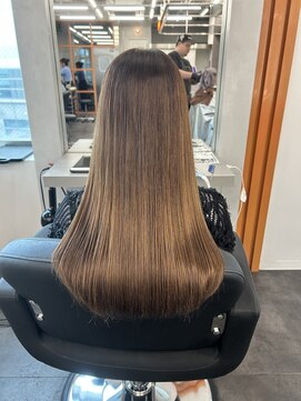 エイト 立川店(EIGHT) ツヤサラストレート