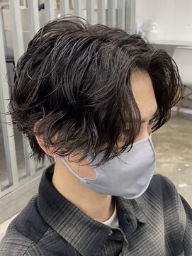 フィフス 仙台(fifth) 仙台スパイラルパーマメンズマッシュセンターパート緩め強め30代