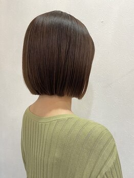 【浦和駅北口】気になる白髪をしっかりカバーして、ダメージレスで艶やかな仕上がりに♪白髪ぼかしも◎