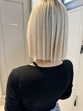 アマトウキョウスマートサロン(AMA TOKYO×Smart Salon) ハイトーンボブタッセルボブ