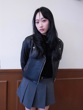 Idk ハッシュレイヤーカット/ブルーブラックカラー