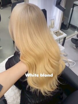 ジィルム(XELM) 韓国レイヤーカット/ブリーチ/レイヤーカット/ハッシュカット