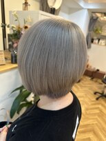 エルア(elua) ホワイトベージュ