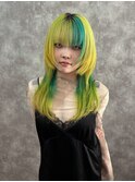 ライムイエロー×グリーンが映える！個性派ロングレイヤー