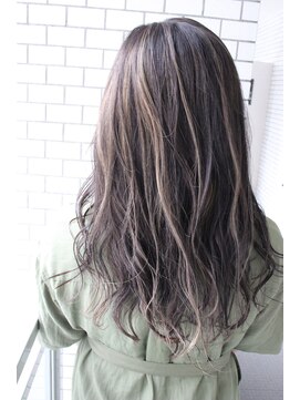 ルナアトリエ(runa atelier) コントラストハイライト