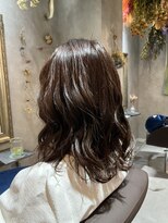 お花と犬と美容室&nbsp;ミディアムウェーブ