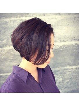 サロンレイビューティー(SALON Leh BEAUTY) 【Leh】品のある前下がりショート 小顔カット