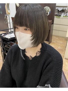 ヘアメイクヒール 丸みボブ × 顔まわりレイヤー　八戸