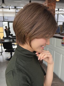 ザ シー 橋本(The C) 20代30代40代ナチュラル大人可愛いレイヤースタイル