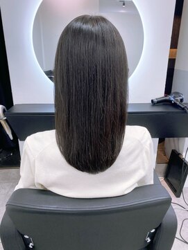 グランドライン(GRAND LINE) 《GRANDLINE友田千栄》美髪レイヤーセミロングスタイル