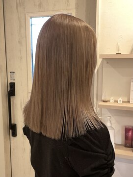 カラースタンド(COLOR STAND) ミルクティーベージュハイトーンダブルカラーブリーチ佐賀