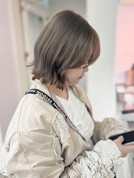 アール 横浜(R) 【MOMO】ブリーチ一回でミルクティーベージュ◎ハイトーン