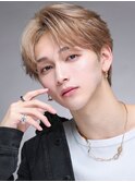 韓流ハイトーンフェザーショート