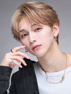 リップス 原宿(LIPPS) 韓流ハイトーンフェザーショート