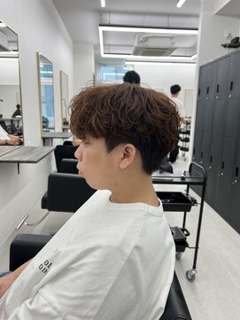 ステージ(STAGE) ダウンパーマ　シャドウパーマ　センターパート