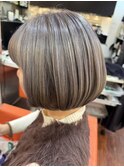 グレージュボブブリーチオンカラー